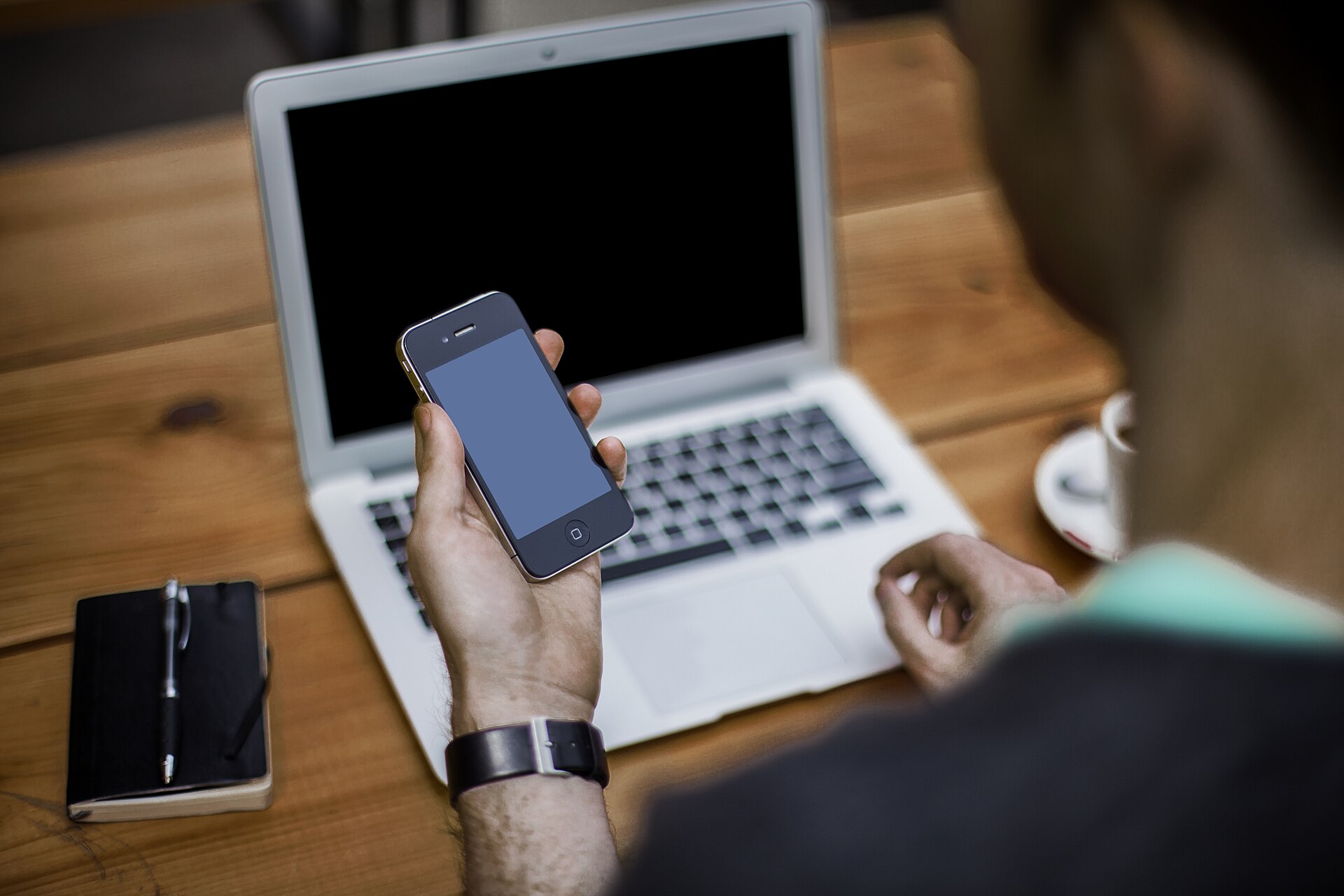 Patient checking in online using a smartphone